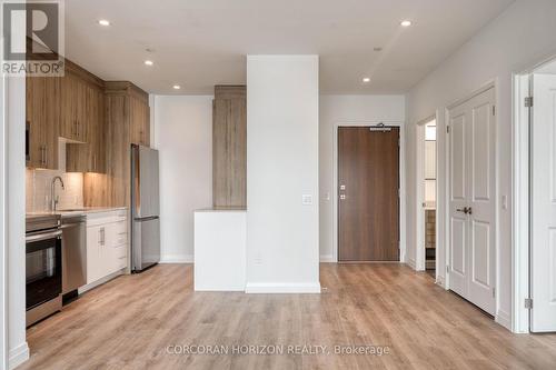 222 - 525 New Dundee Road, Kitchener, ON - Indoor Photo Showing Kitchen