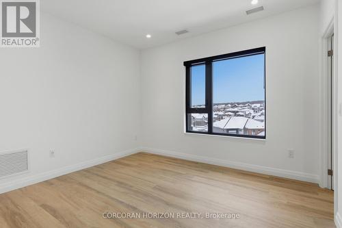 724 - 525 New Dundee Road, Kitchener, ON - Indoor Photo Showing Other Room