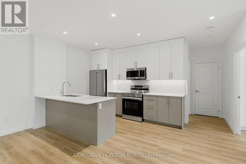 525 - 525 New Dundee Road, Kitchener, ON - Indoor Photo Showing Kitchen With Stainless Steel Kitchen