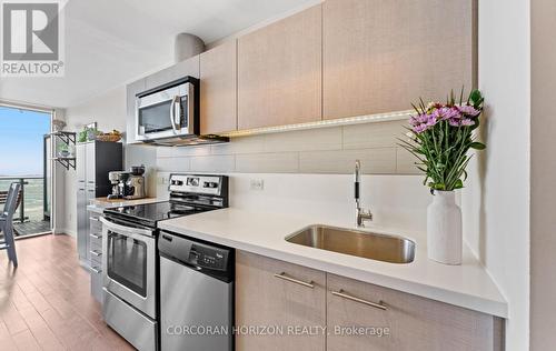 2105 - 70 Distillery Lane, Toronto, ON - Indoor Photo Showing Kitchen