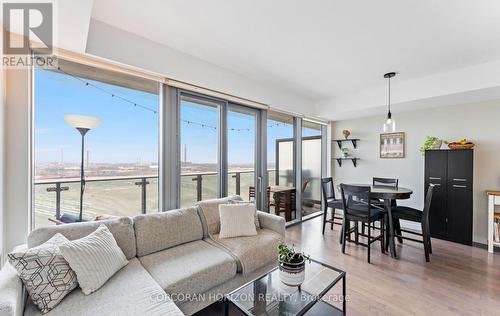 2105 - 70 Distillery Lane, Toronto, ON - Indoor Photo Showing Living Room