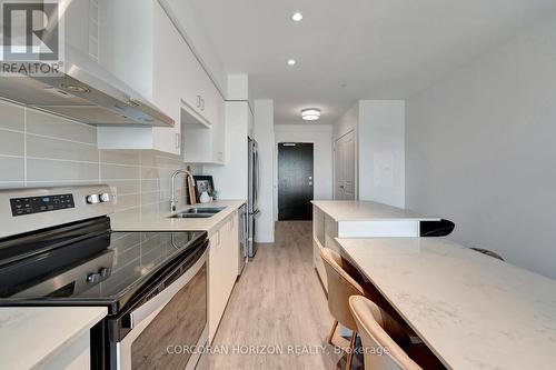1511 - 15 Glebe Street, Cambridge, ON - Indoor Photo Showing Kitchen With Double Sink