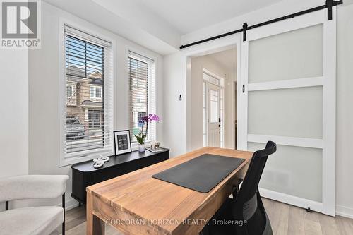 81 Dundonald Trail, Newmarket, ON - Indoor