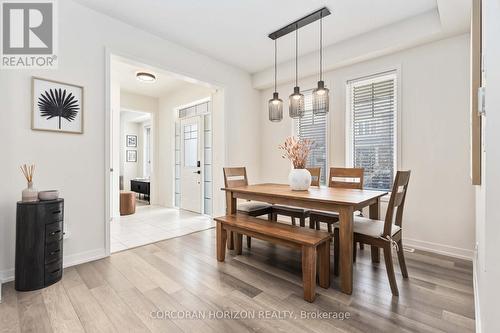 81 Dundonald Trail, Newmarket, ON - Indoor Photo Showing Dining Room