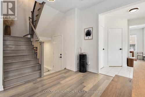 81 Dundonald Trail, Newmarket, ON - Indoor Photo Showing Other Room