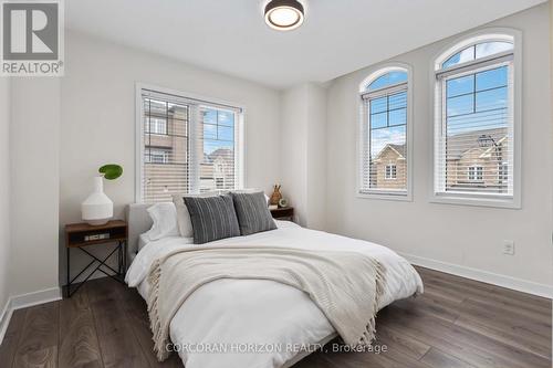 81 Dundonald Trail, Newmarket, ON - Indoor Photo Showing Bedroom