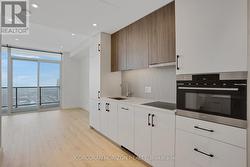 1809 - 741 KING STREET W  Kitchener, ON N2G 0E9