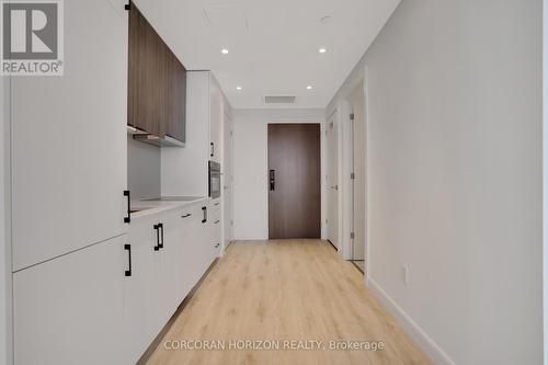 1809 - 741 King Street W, Kitchener, ON - Indoor Photo Showing Other Room