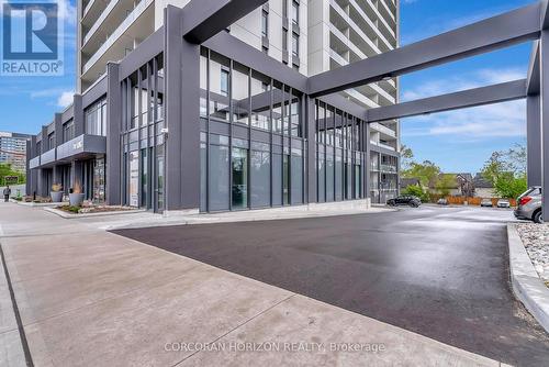 1809 - 741 King Street W, Kitchener, ON - Outdoor