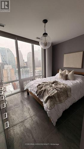 Ph3301 - 1 Market Street, Toronto, ON - Indoor Photo Showing Bedroom