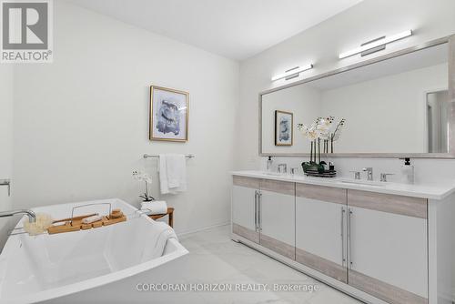 32 - 6523 Wellington 7 Road, Centre Wellington, ON - Indoor Photo Showing Bathroom