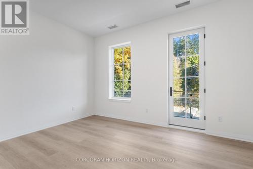 32 - 6523 Wellington 7 Road, Centre Wellington, ON - Indoor Photo Showing Other Room