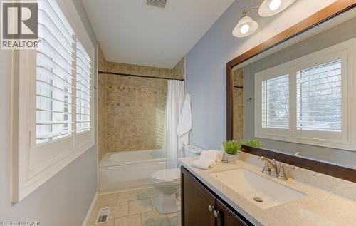 23 Michelle Court, Kitchener, ON - Indoor Photo Showing Bathroom