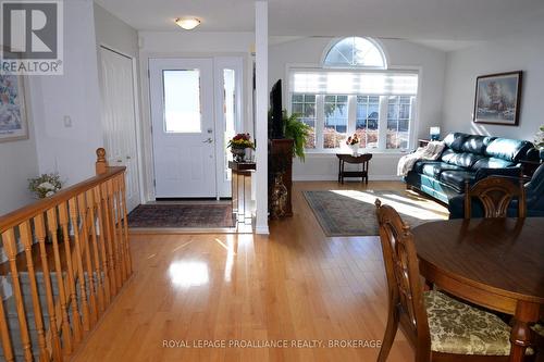 166 Ellesmeer Avenue, Kingston (City Northwest), ON - Indoor