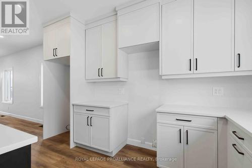 27 Schmidt Way, Quinte West (Murray Ward), ON - Indoor Photo Showing Kitchen