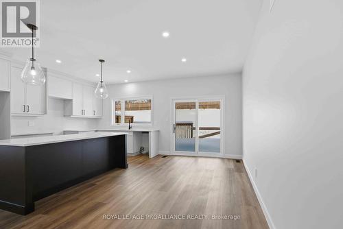 27 Schmidt Way, Quinte West (Murray Ward), ON - Indoor Photo Showing Kitchen