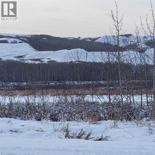 70 Ave 98 Street, Peace River, AB 