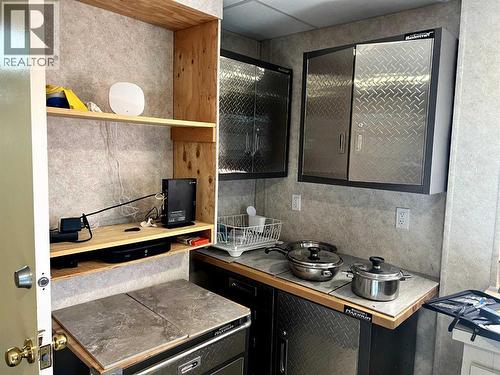 Managers room - 5013 50 Avenue, Valleyview, AB 