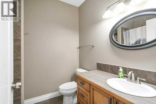 35276 Range Road 10 - 110, Rural Red Deer County, AB - Indoor Photo Showing Bathroom