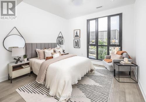 Th2 - 1 Strathgowan Avenue, Toronto, ON - Indoor Photo Showing Bedroom