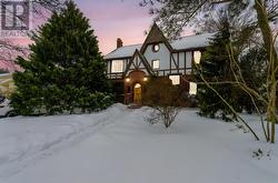 1950 Connaught Avenue  Halifax, NS B3H 4E1