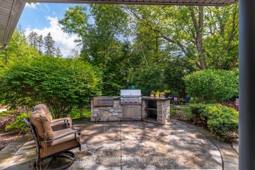 34 Harrington Place, Hamilton, ON - Outdoor