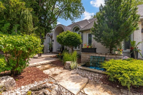 34 Harrington Place, Hamilton, ON - Outdoor