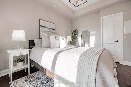 401-35 Fontenay Court, Toronto, ON - Indoor Photo Showing Bedroom