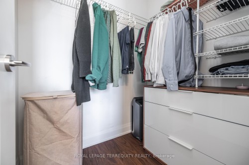 401-35 Fontenay Court, Toronto, ON - Indoor With Storage