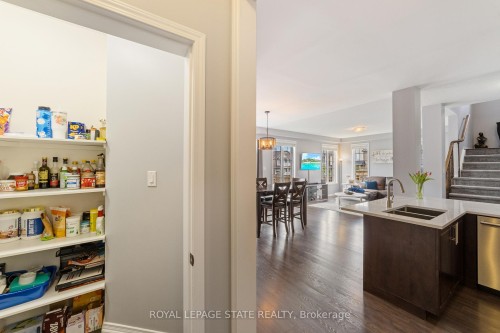 4 Tinlin Drive, Hamilton, ON - Indoor