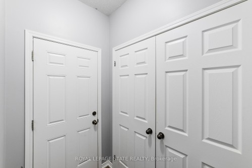 4 Tinlin Drive, Hamilton, ON - Indoor Photo Showing Other Room