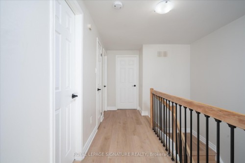 8-200 Murison Boulevard, Toronto, ON - Indoor Photo Showing Other Room