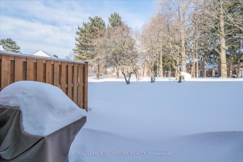 8-200 Murison Boulevard, Toronto, ON - Outdoor