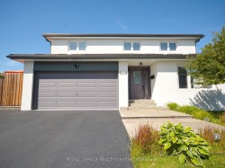 2503 Palisander Avenue  Mississauga, ON L5B 2N4