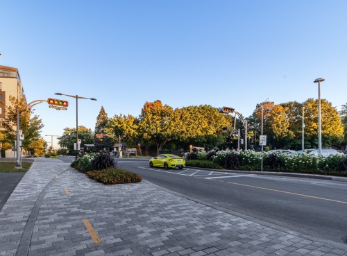 Nearby - 6-11307 Rue Notre-Dame E., Montréal-Est, QC - Outdoor