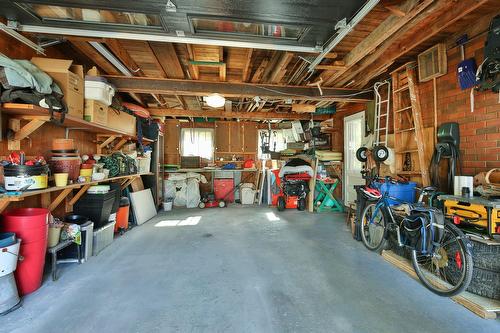 Garage - 25 Rue De L'Académie, Bedford - Ville, QC - Indoor Photo Showing Garage