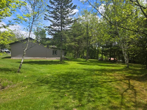 Cour - 116 Ch. Des Pins, Lambton, QC - Outdoor