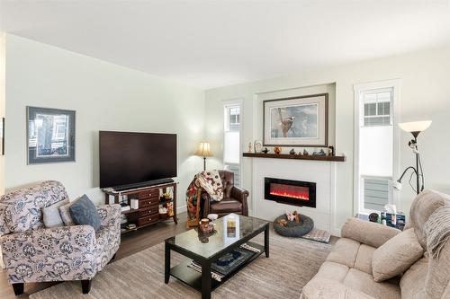 14-351 Warren Avenue, Penticton, BC 