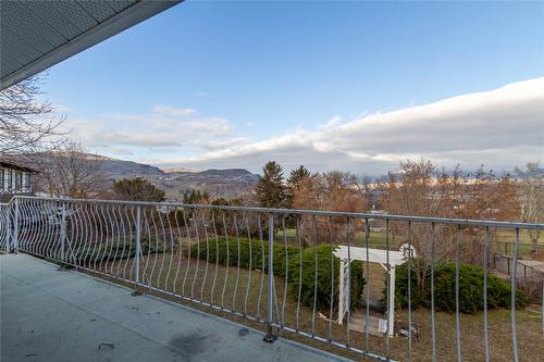3985 15 Avenue, Vernon, BC - Outdoor