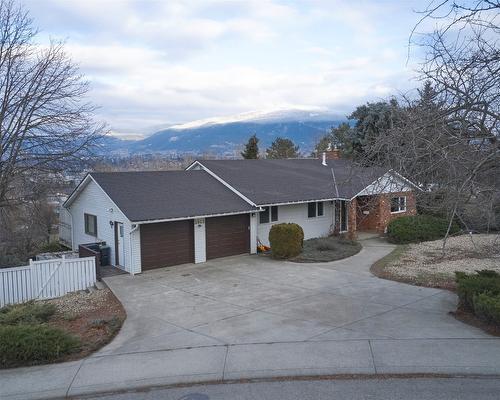 3985 15 Avenue, Vernon, BC - Outdoor