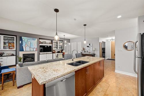 504-1160 Bernard Avenue, Kelowna, BC - Indoor Photo Showing Kitchen With Double Sink With Upgraded Kitchen