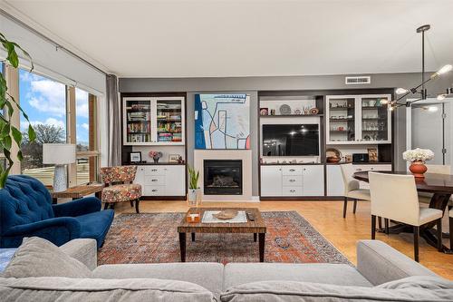 504-1160 Bernard Avenue, Kelowna, BC - Indoor Photo Showing Living Room With Fireplace