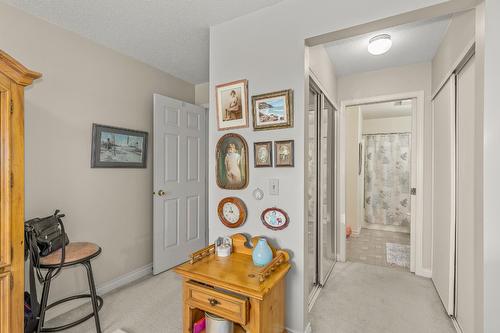 106-3815 Brown Road, West Kelowna, BC - Indoor Photo Showing Other Room