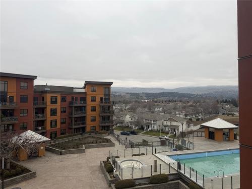 605-654 Cook Road  Kelowna, BC V1W 3G7