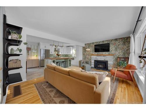 100 Meadowbank Ave, Saint John, NB 