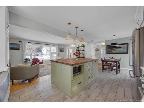 100 Meadowbank Ave, Saint John, NB 