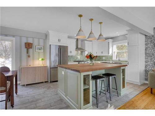 100 Meadowbank Ave, Saint John, NB 