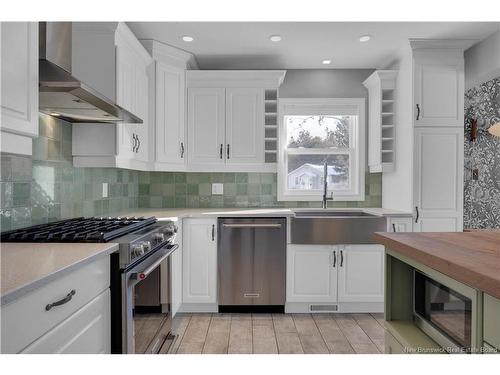 100 Meadowbank Ave, Saint John, NB 