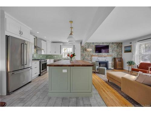 100 Meadowbank Ave, Saint John, NB 