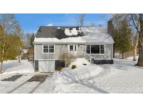 100 Meadowbank Ave, Saint John, NB 